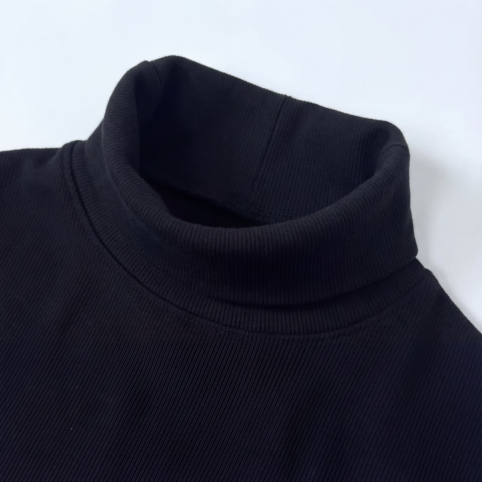 Pull homme à col roulé