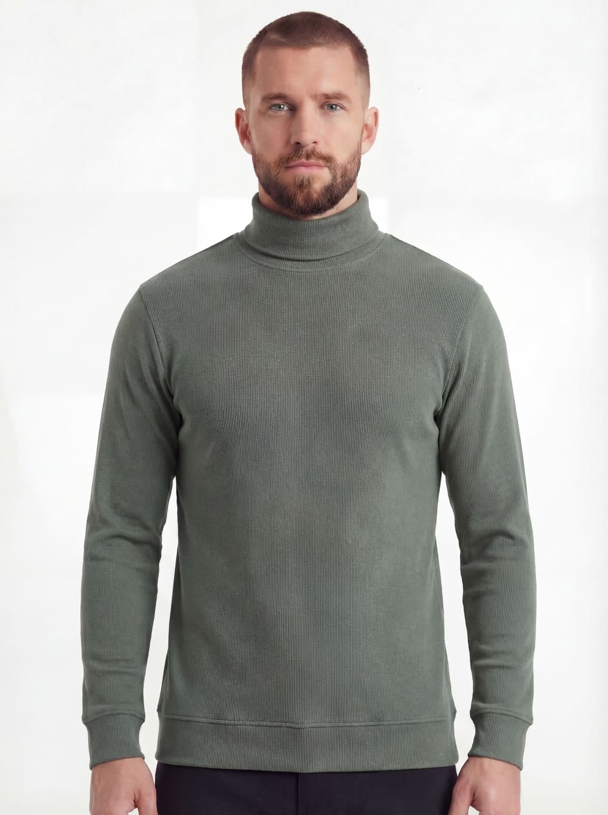 Pull homme à col roulé