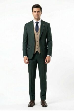 بدلة رجالية بلون أخضر داكن مخطط بخطوط دقيقة عمودية